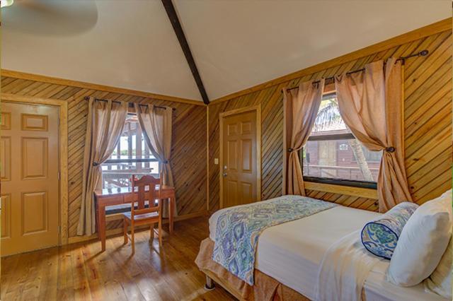 Anthony'S Key Resort Sandy Bay Екстериор снимка